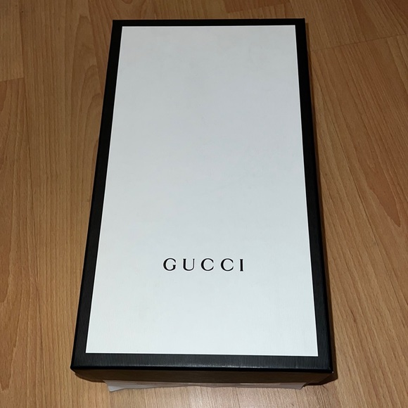 Men’s GUCCI slide sandals - Picture 9 of 10